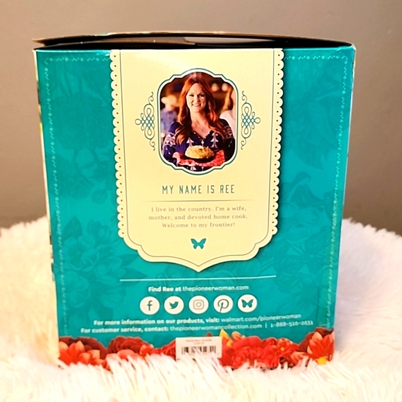 Tea Kettle - Picture 2 of 5